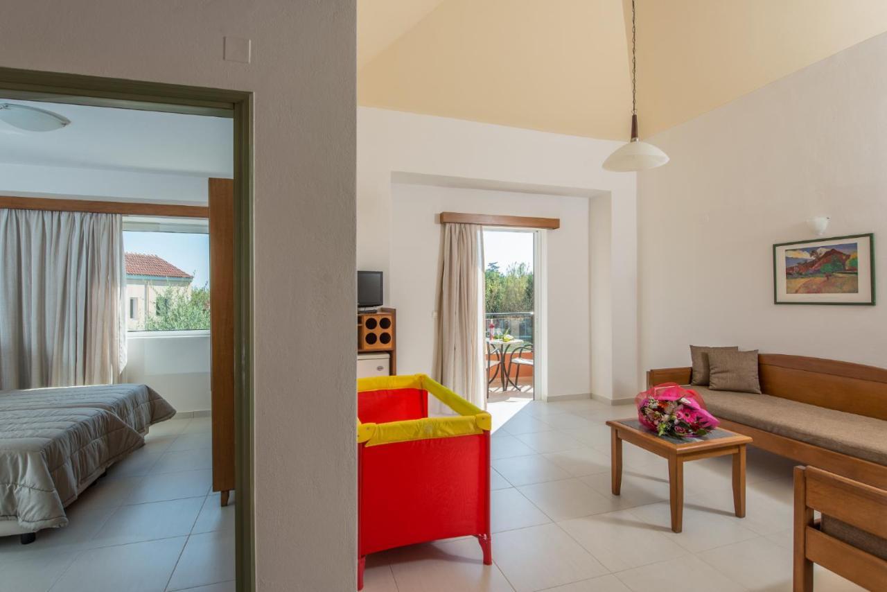 Stefan Village Hotel Agia Marina Exterior foto