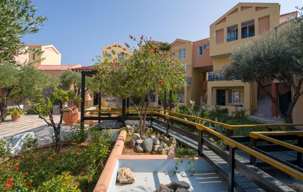 Stefan Village Hotel Agia Marina Exterior foto